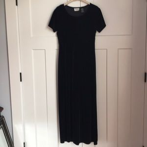 VINTAGE STUDIO  FULL LENGTH DEEP BLUE VELVET DRESS